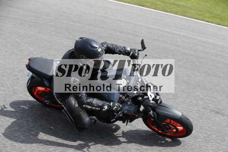 /Archiv-2024/29 12.06.2024 MOTO.CH Track Day ADR/Gruppe gelb/41